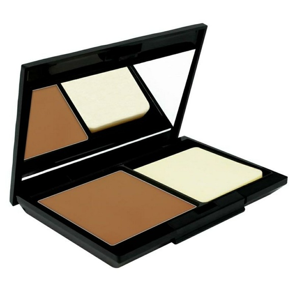 KleanColor Compact Foundation - Picture 1 of 1